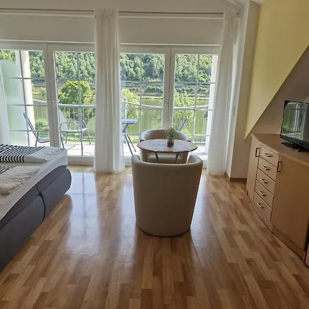Residenz Moselstausee Apartamento *